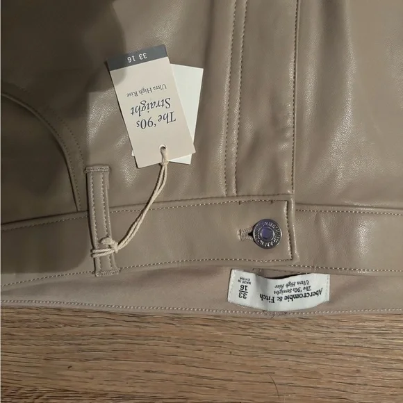 Abercrombie &Fitch Vegan Leather Pants — NWT 33/16 - Picture 2 of 4